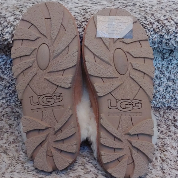 UGG CLUGETTE - Picture 3 of 4